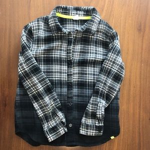 Boys plaid ombré button down shirt size M